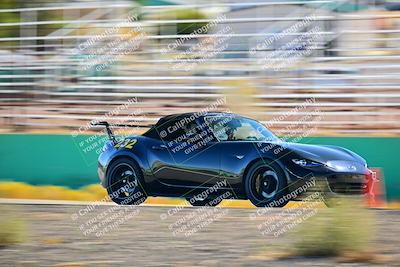 media/Oct-18-2025-Extreme Speed (Sat) [[d6d7e1fef1]]/Group 3 Purple/Session 3 (Turn 1)/